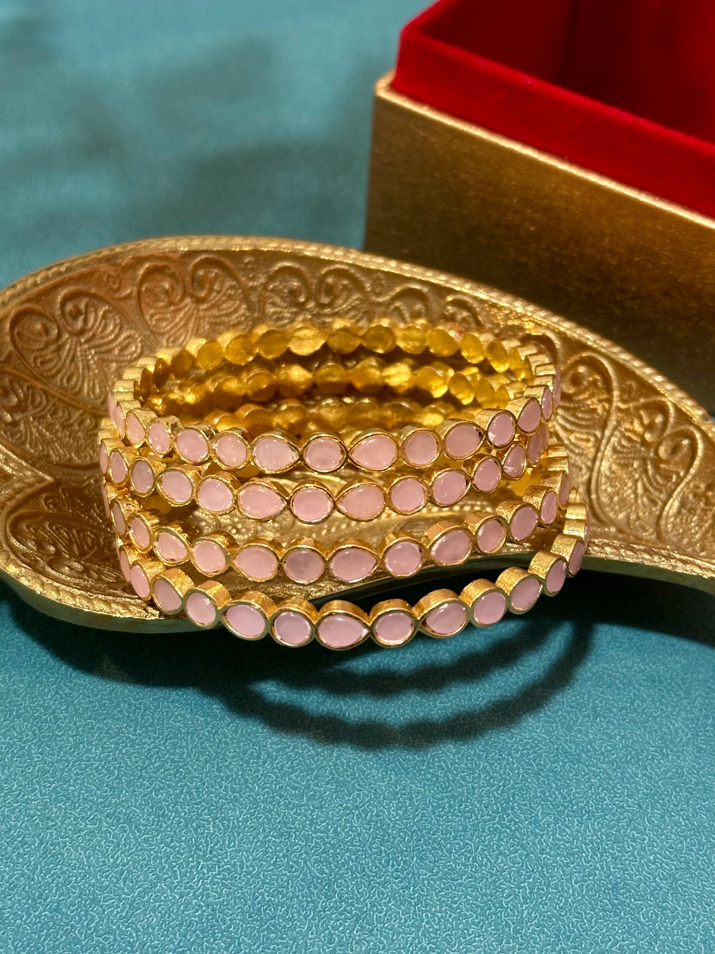 Jadau Kundan Bangles